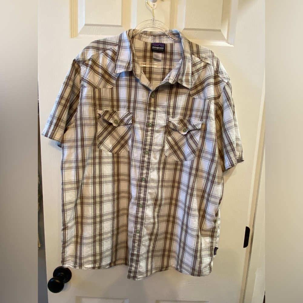 Patagonia button down plaid shirt